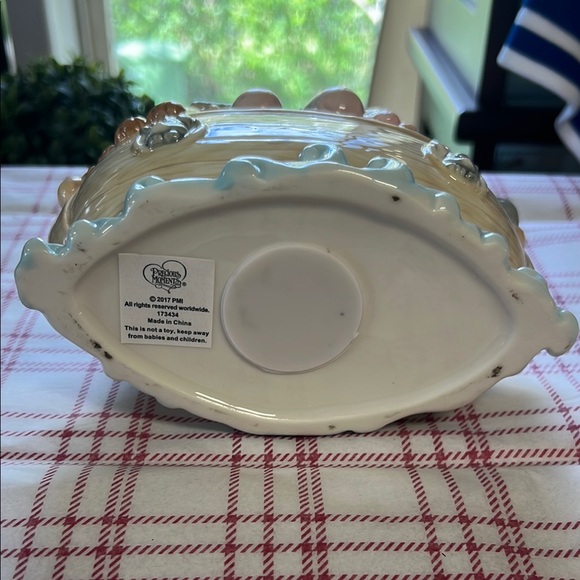 Precious Moments 2017 Noah's Ark Piggy Bank - Picture 4 of 4